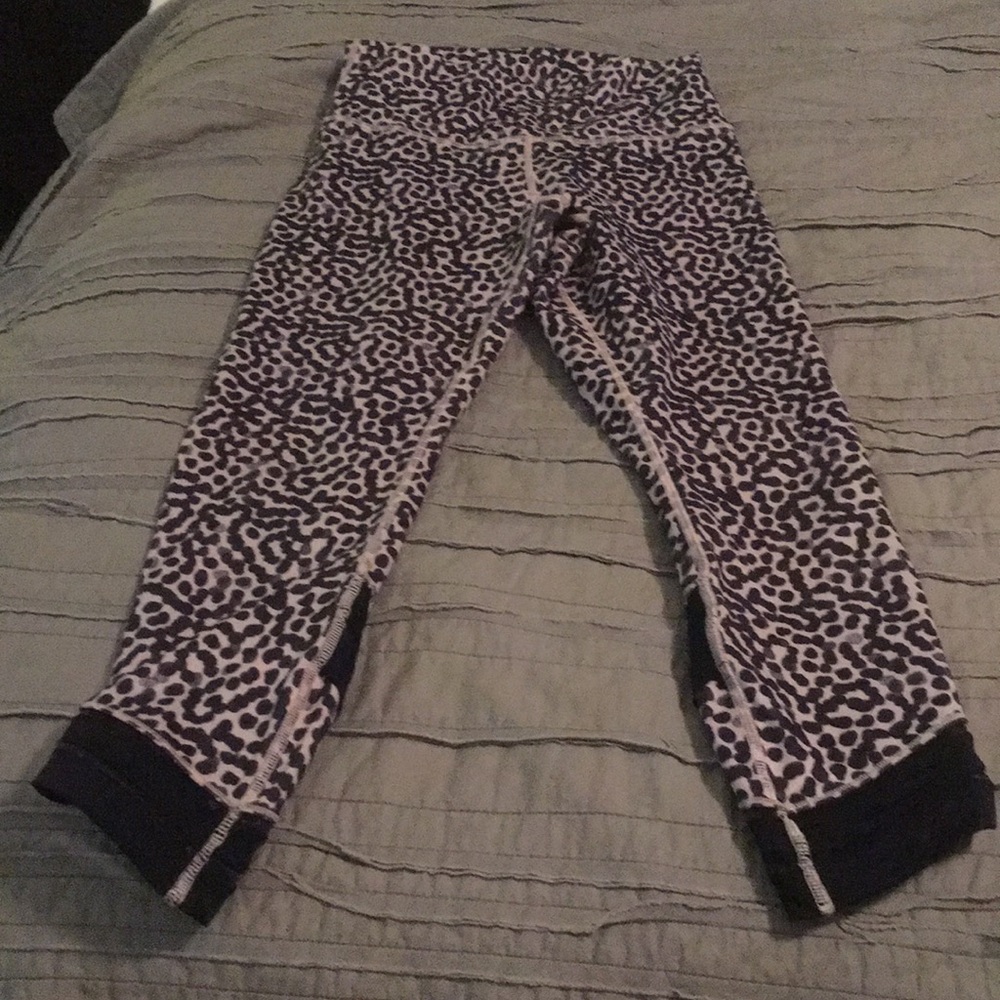 Cute polka dot lululemon pants
